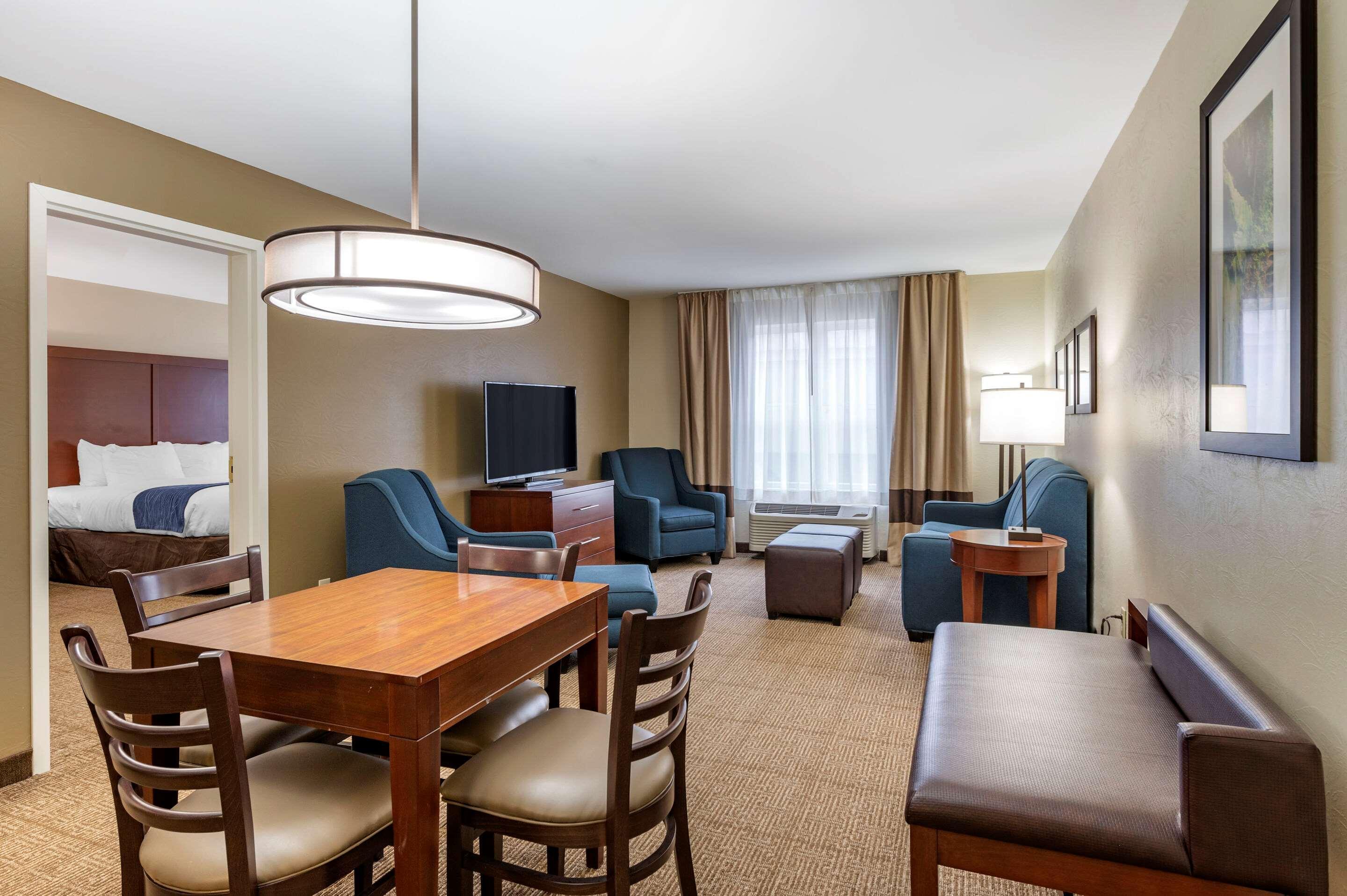 Comfort Inn & Suites Northern Kentucky Wilder Zewnętrze zdjęcie