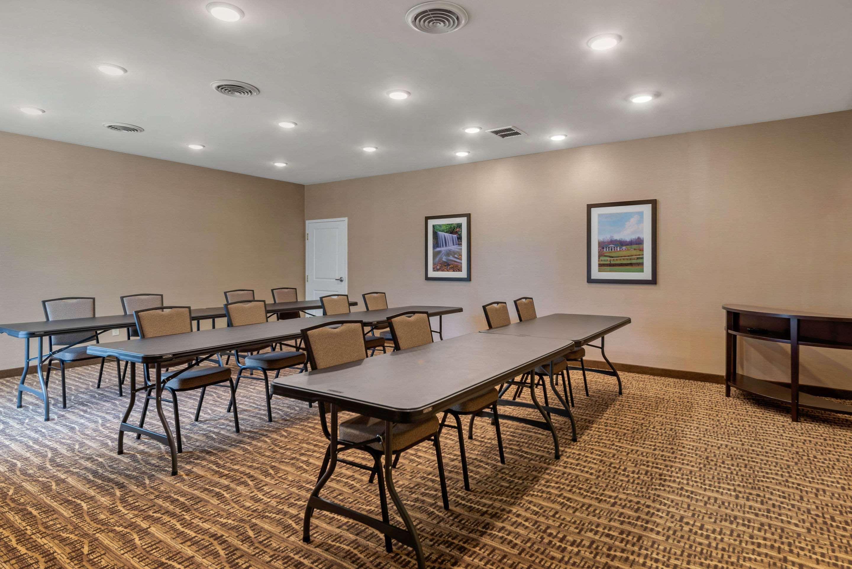 Comfort Inn & Suites Northern Kentucky Wilder Zewnętrze zdjęcie