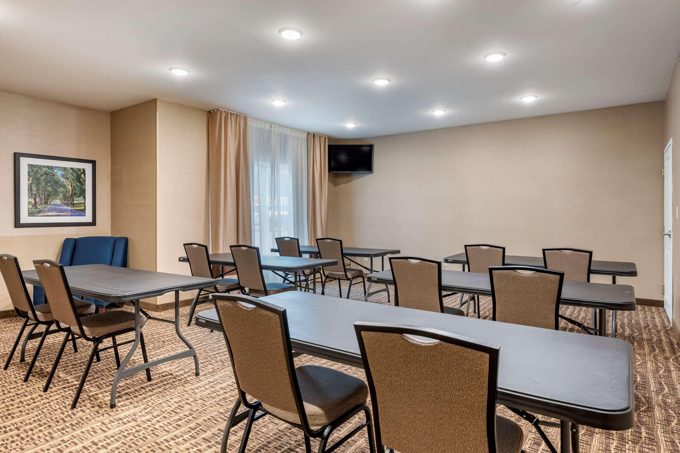 Comfort Inn & Suites Northern Kentucky Wilder Zewnętrze zdjęcie