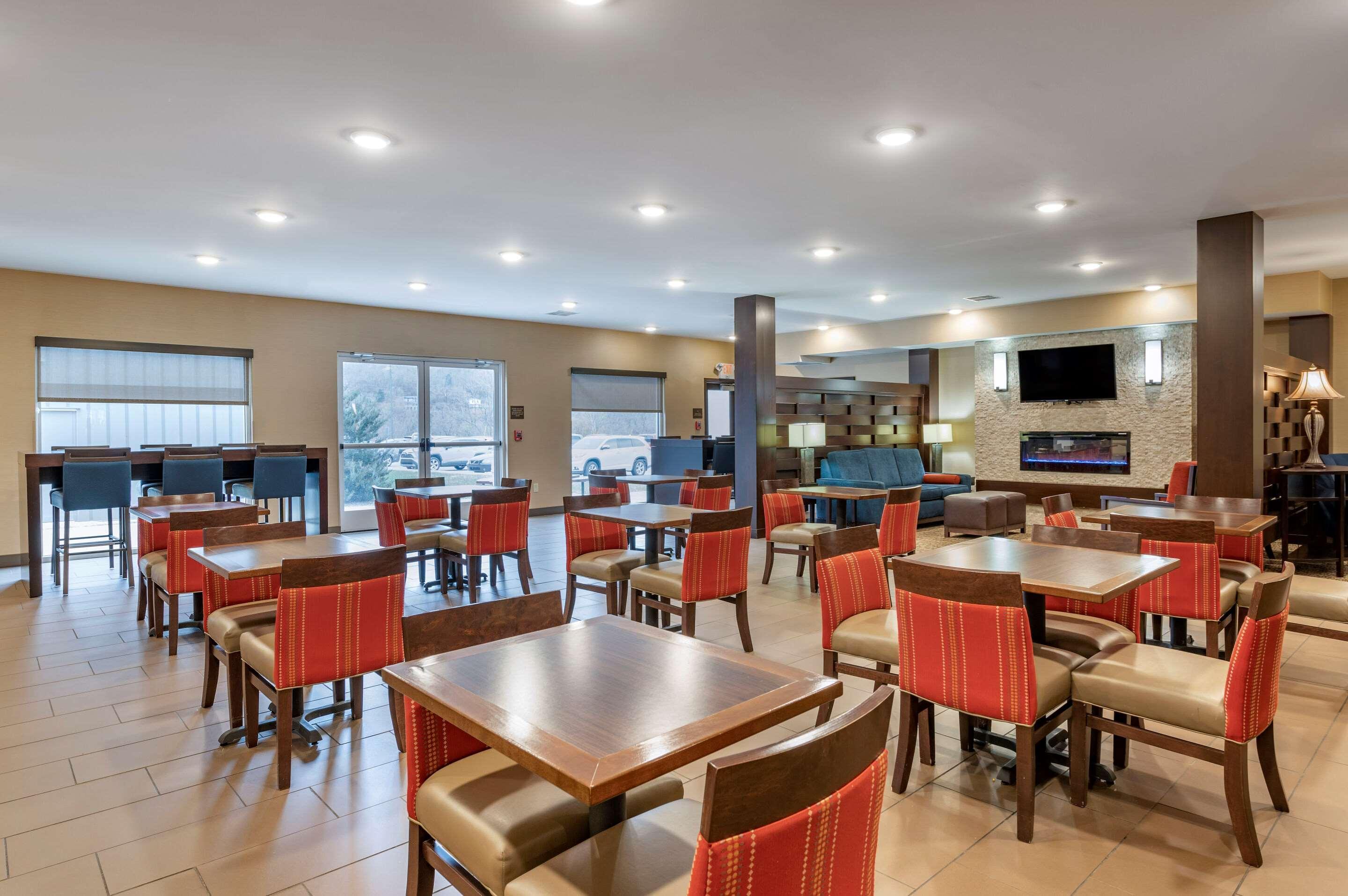 Comfort Inn & Suites Northern Kentucky Wilder Zewnętrze zdjęcie