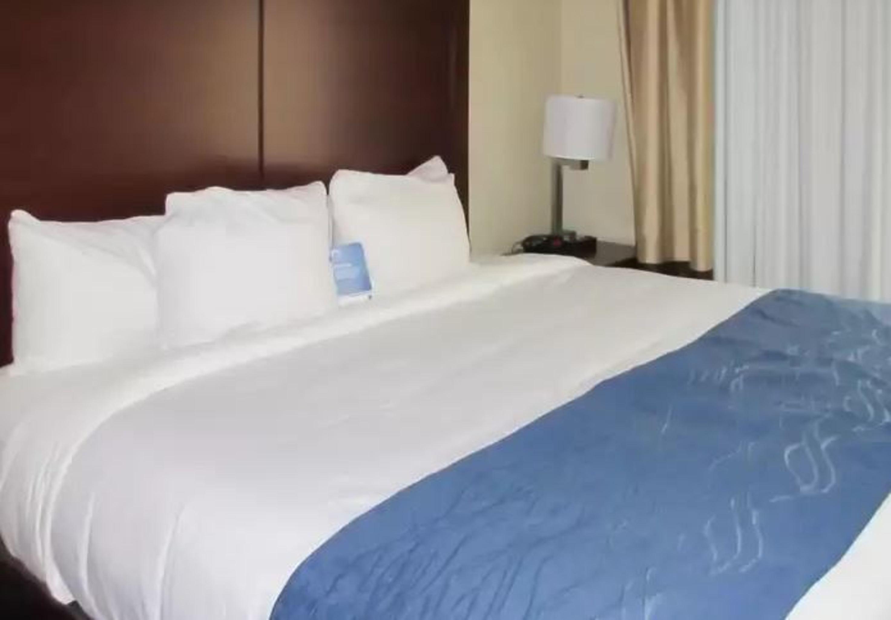 Comfort Inn & Suites Northern Kentucky Wilder Zewnętrze zdjęcie